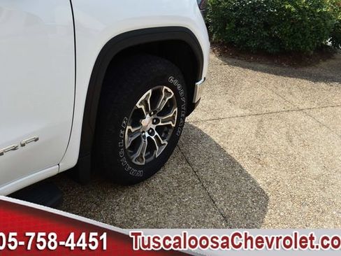 Used 2023 GMC Sierra 1500 SLE RWD image 12