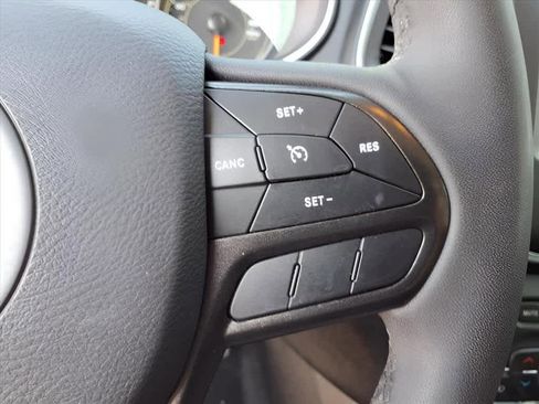 Used 2022 Jeep Cherokee Trailhawk w/ Comfort/Convenience Group AWD/4WD image 20
