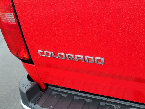 Used 2015 Chevrolet Colorado LT w/ Luxury Package image 18