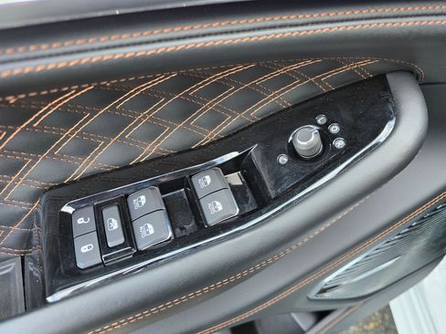 Used 2021 Jeep Grand Cherokee L Summit image 26