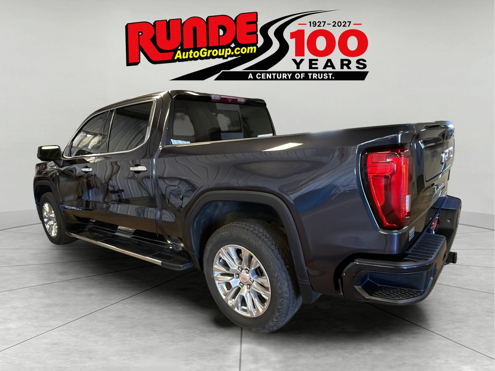 Used 2022 GMC Sierra 1500 Denali AWD/4WD image 3