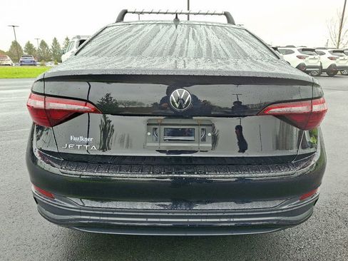 Used 2024 Volkswagen Jetta Sport image 6