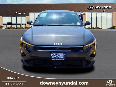 Used 2025 Kia K4 LXS image 2