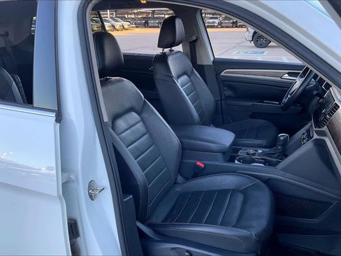 Used 2019 Volkswagen Atlas SEL Premium image 10