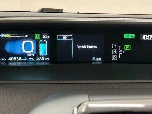 Used 2021 Toyota Prius Prime XLE FWD image 25