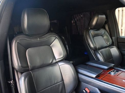 Used 2022 Lincoln Navigator L 4WD image 29