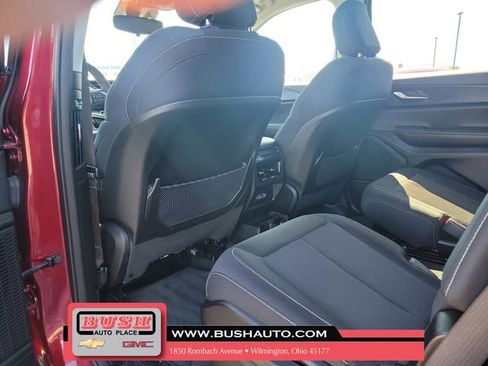 Used 2023 Jeep Grand Cherokee L Laredo image 15