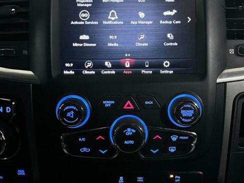 Used 2021 RAM 1500 Classic Warlock w/ Luxury Group AWD/4WD image 11
