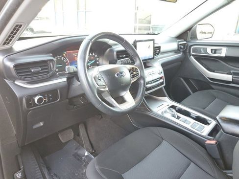 Certified 2023 Ford Explorer XLT image 17