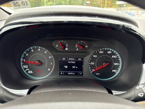 Used 2023 Chevrolet Traverse LS image 16