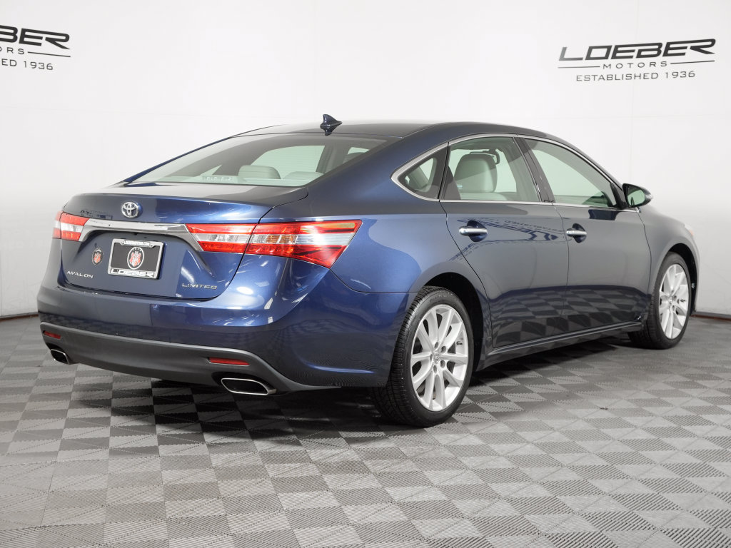 Used 2015 Toyota Avalon Limited w/ Technology Package FWD image 5