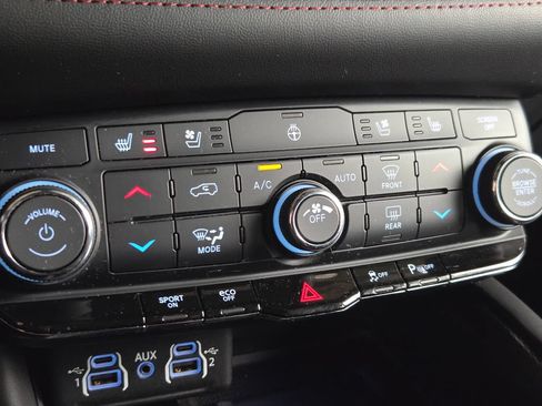 Certified 2022 Dodge Durango R/T w/ Blacktop Package AWD/4WD image 14