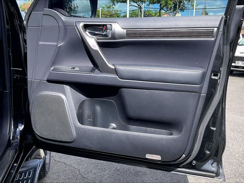 Used 2023 Lexus GX 460 Premium AWD/4WD image 28