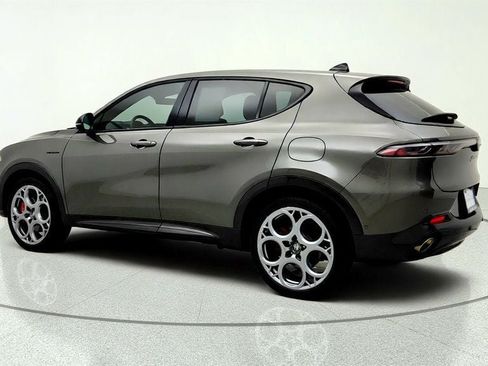 Used 2024 Alfa Romeo Tonale Veloce w/ Active Assist Package AWD/4WD image 7