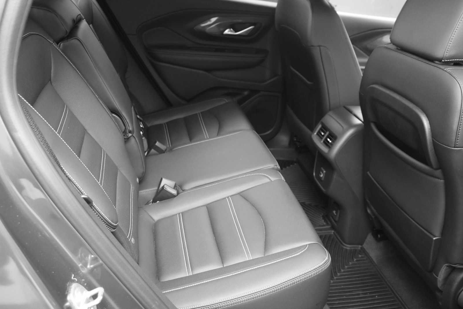 Used 2023 GMC Terrain Denali AWD/4WD image 13