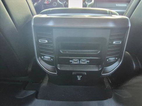 Used 2021 RAM 1500 Laramie RWD image 18