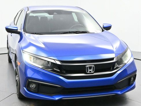 Used 2020 Honda Civic Sport image 2