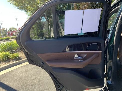 Used 2025 Mercedes-Benz GLE 450 4MATIC image 15