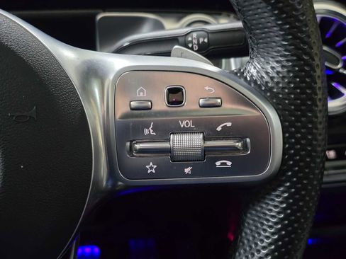 Certified 2023 Mercedes-Benz GLB 250 4MATIC image 31