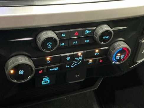 New 2026 Ford F250 XLT w/ XLT Premium Package AWD/4WD image 24