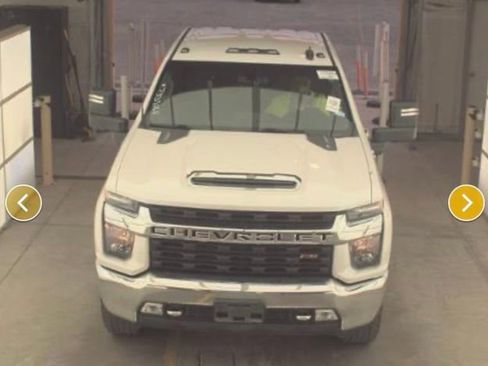 Used 2022 Chevrolet Silverado 2500 LT w/ Convenience Package image 3