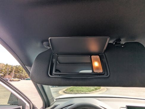 Used 2025 Honda CR-V Sport image 28