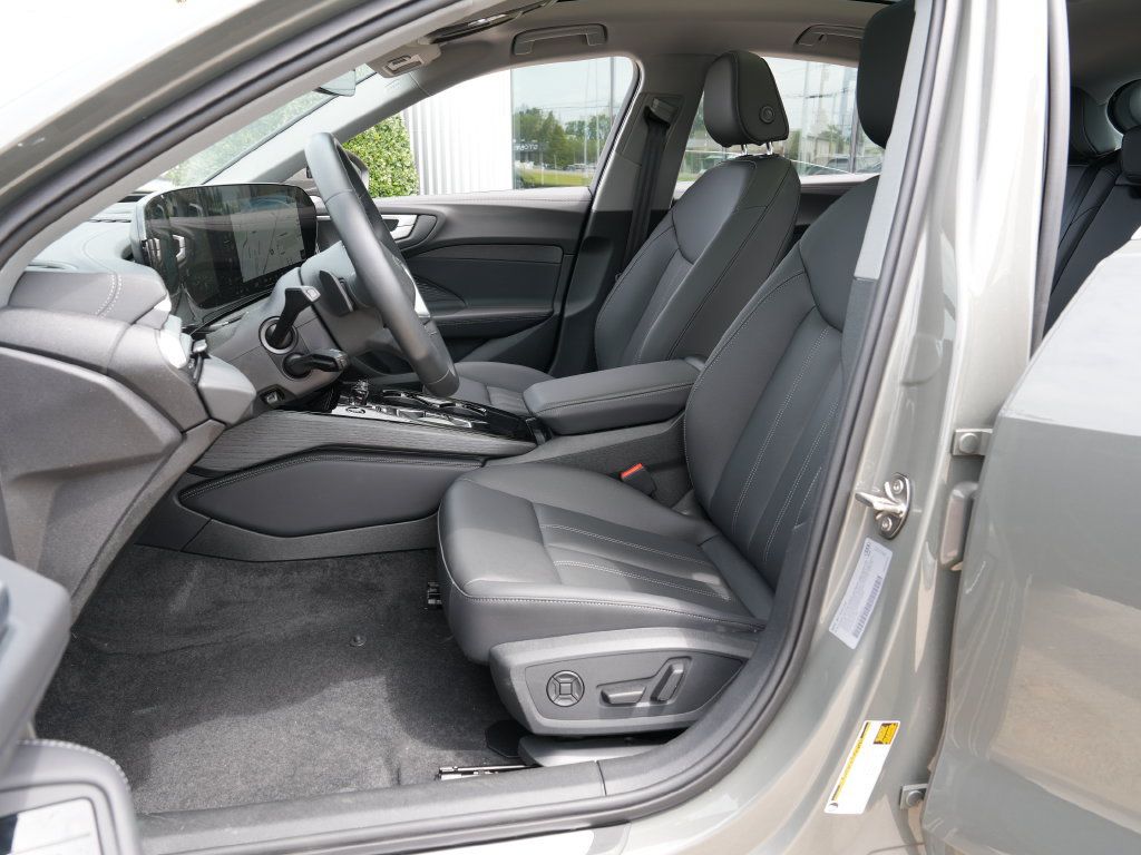 Used 2025 Audi A5 2.0T Premium w/ Convenience Package AWD/4WD image 19