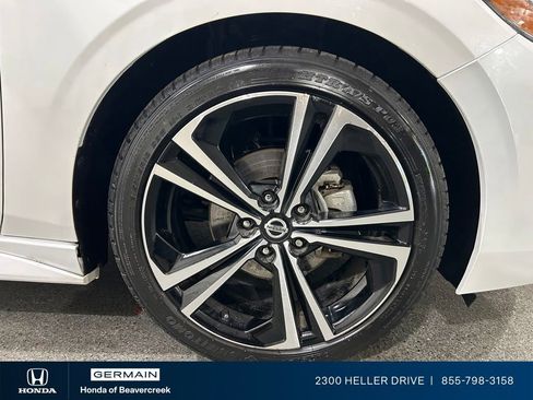 Used 2020 Nissan Sentra SR w/ Electronics Package FWD image 12