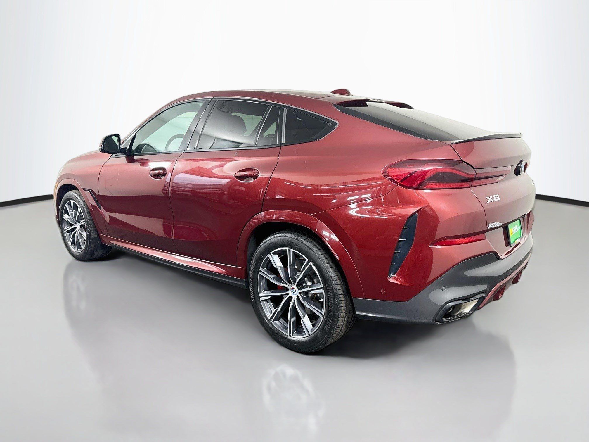 Used 2024 BMW X6 xDrive40i w/ Premium Package AWD/4WD image 7