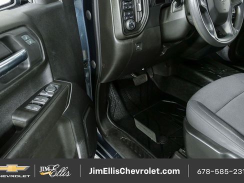 Used 2022 Chevrolet Silverado 1500 Custom AWD/4WD image 7