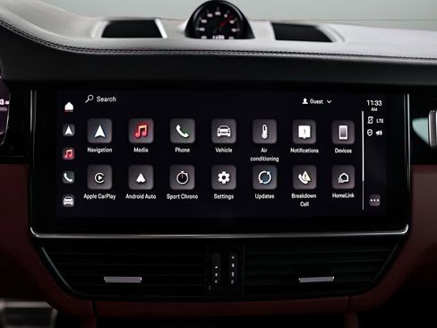 Used 2022 Porsche Cayenne GTS image 50