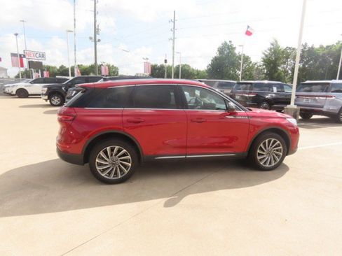 Used 2024 Lincoln Corsair Reserve FWD image 8
