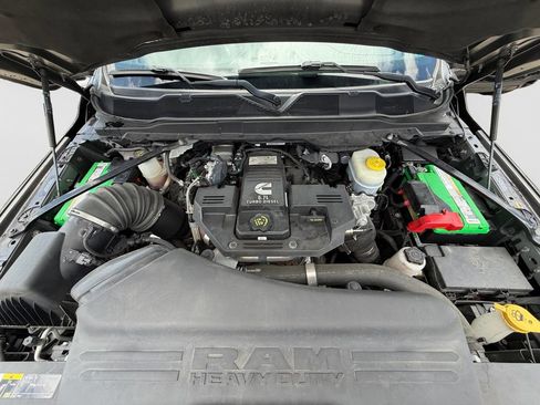 Used 2024 RAM 2500 Limited AWD/4WD image 23