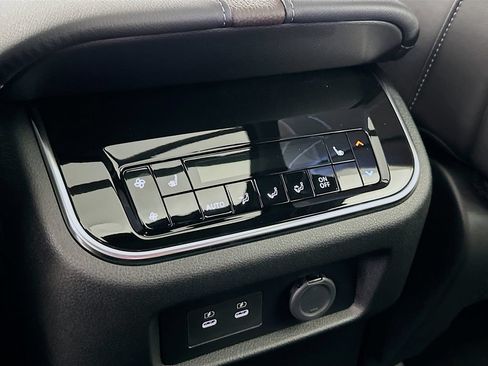 New 2026 Nissan Armada Platinum AWD/4WD image 34