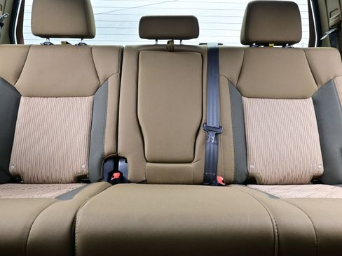 Used 2017 Toyota Tundra SR5 image 16