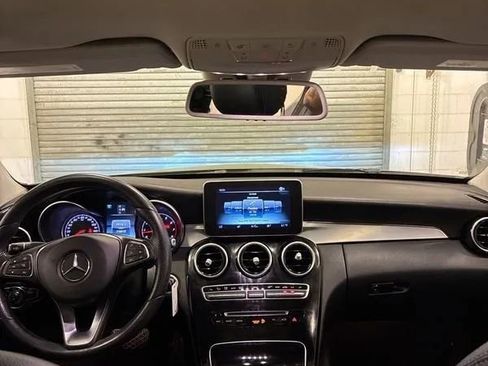 Used 2016 Mercedes-Benz C 300 4MATIC Sedan image 27