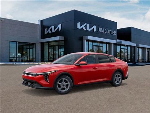 New 2025 Kia K4 LXS image 3