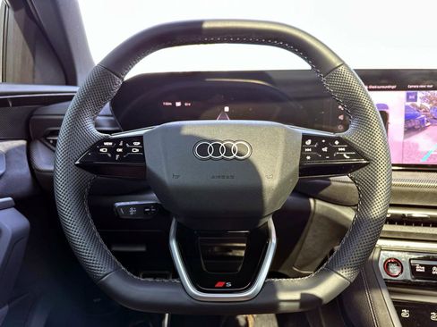Used 2025 Audi SQ5 Premium Plus image 28