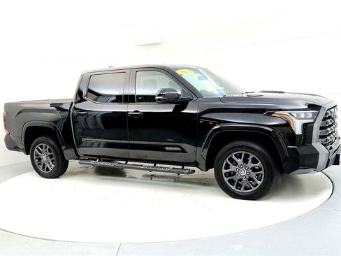 Used 2023 Toyota Tundra Platinum image 7