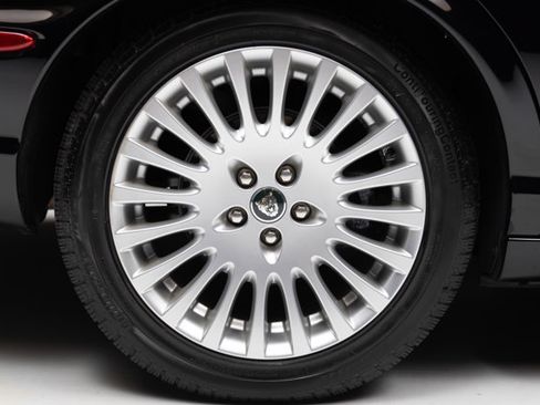 Used 2005 Jaguar XJ8 RWD image 34