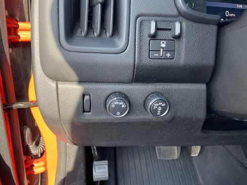 Used 2019 Chevrolet Colorado ZR2 AWD/4WD image 16