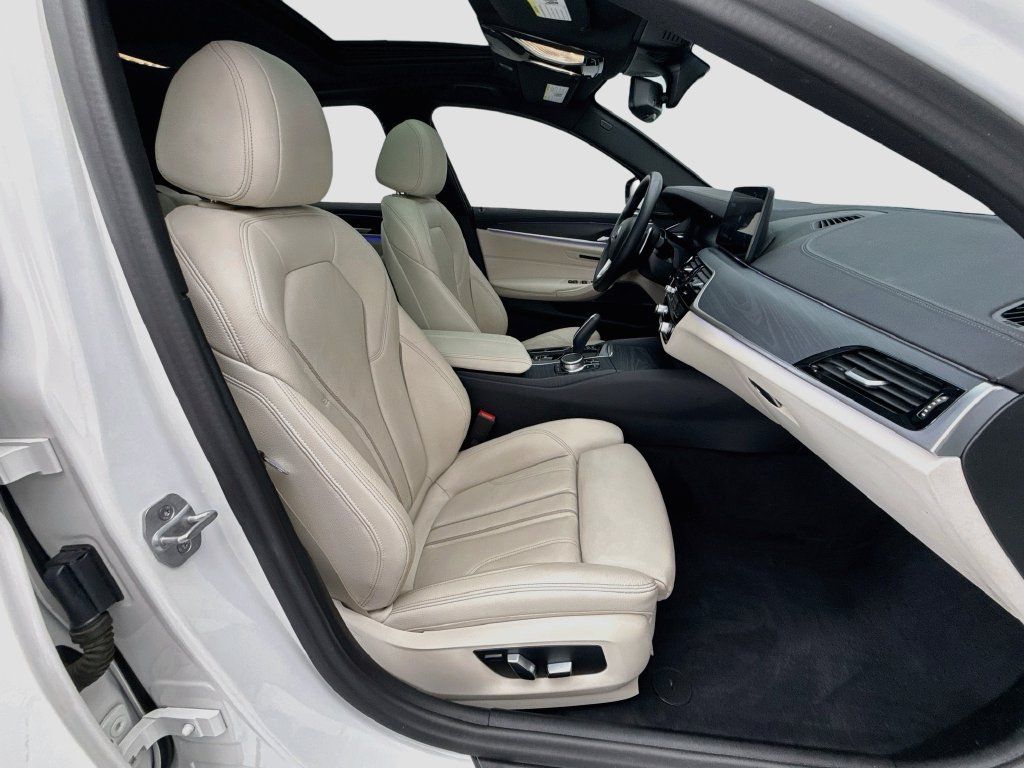 Certified 2023 BMW 530i w/ Premium Package RWD image 19