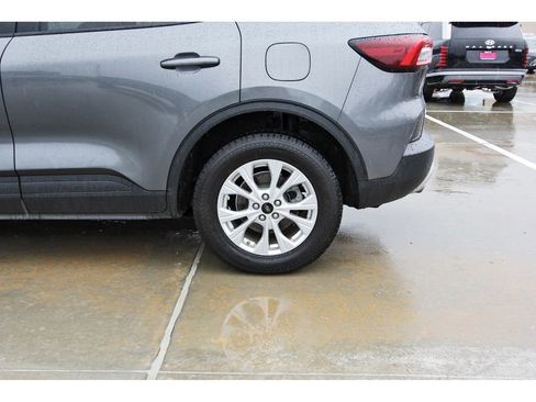 Used 2023 Ford Escape Active w/ Tech Pack #1 image 32