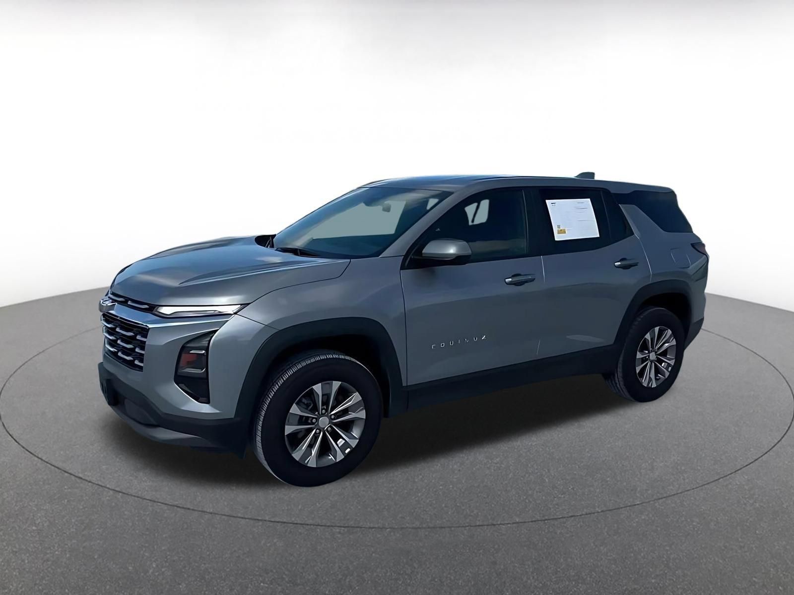 Used 2025 Chevrolet Equinox LT FWD image 7
