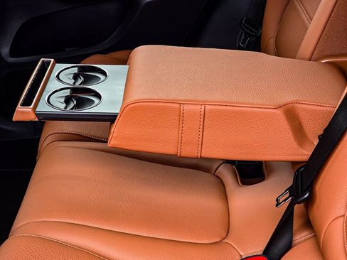 New 2026 Mercedes-Benz GLC 300 4MATIC image 33