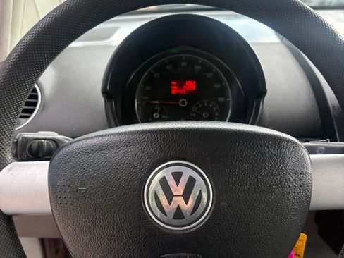 Used 2006 Volkswagen Beetle Coupe w/ Package 1 FWD image 15