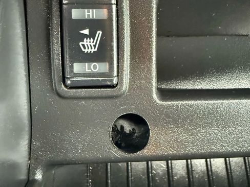 Used 2018 Nissan Titan SL w/ Midnight Edition AWD/4WD image 25