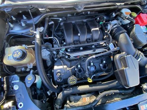 Used 2019 Ford Flex Limited image 32