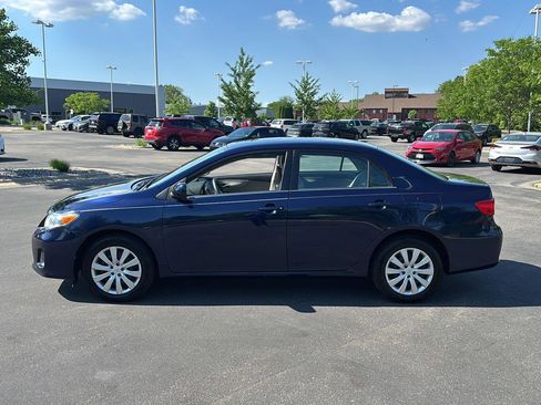 Used 2013 Toyota Corolla LE FWD image 16