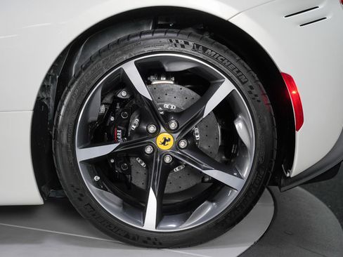 Used 2023 Ferrari SF90 Spider AWD/4WD image 23